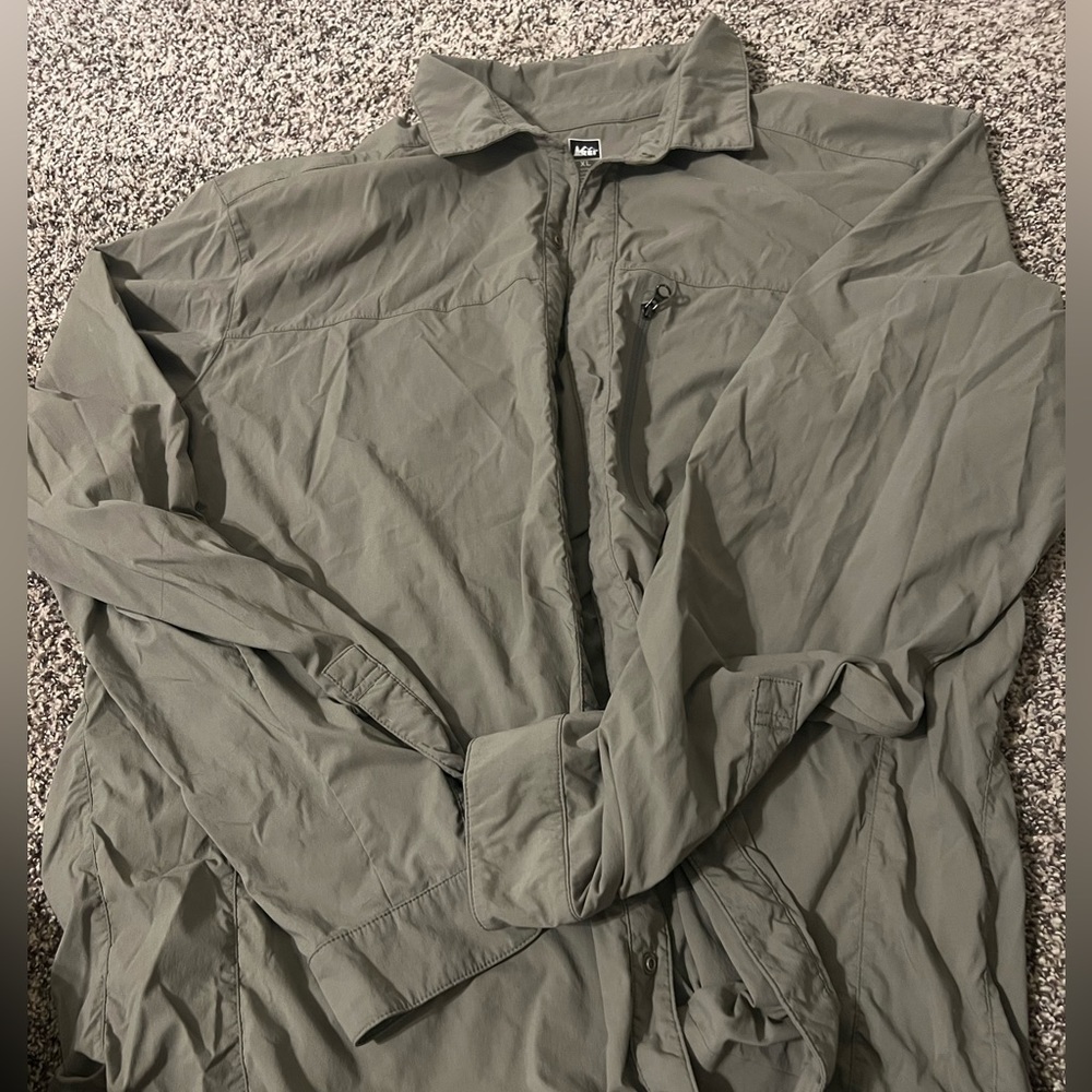 Men’s REI long sleeve